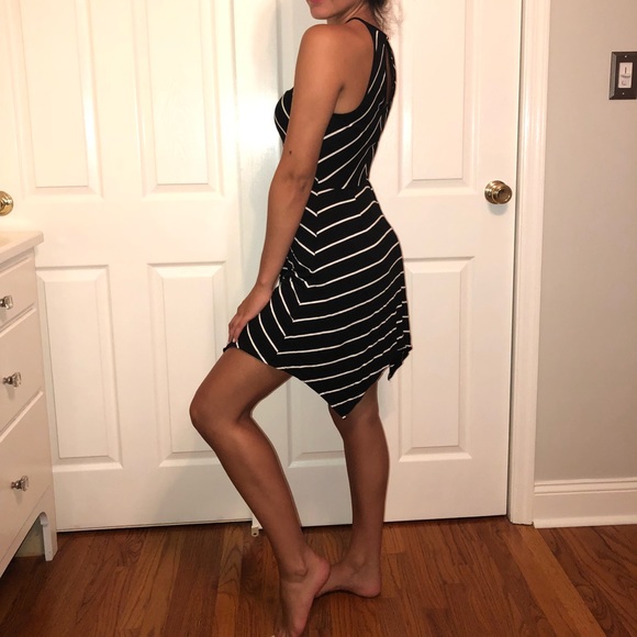 Back and white stripped dress - Picture 2 of 4